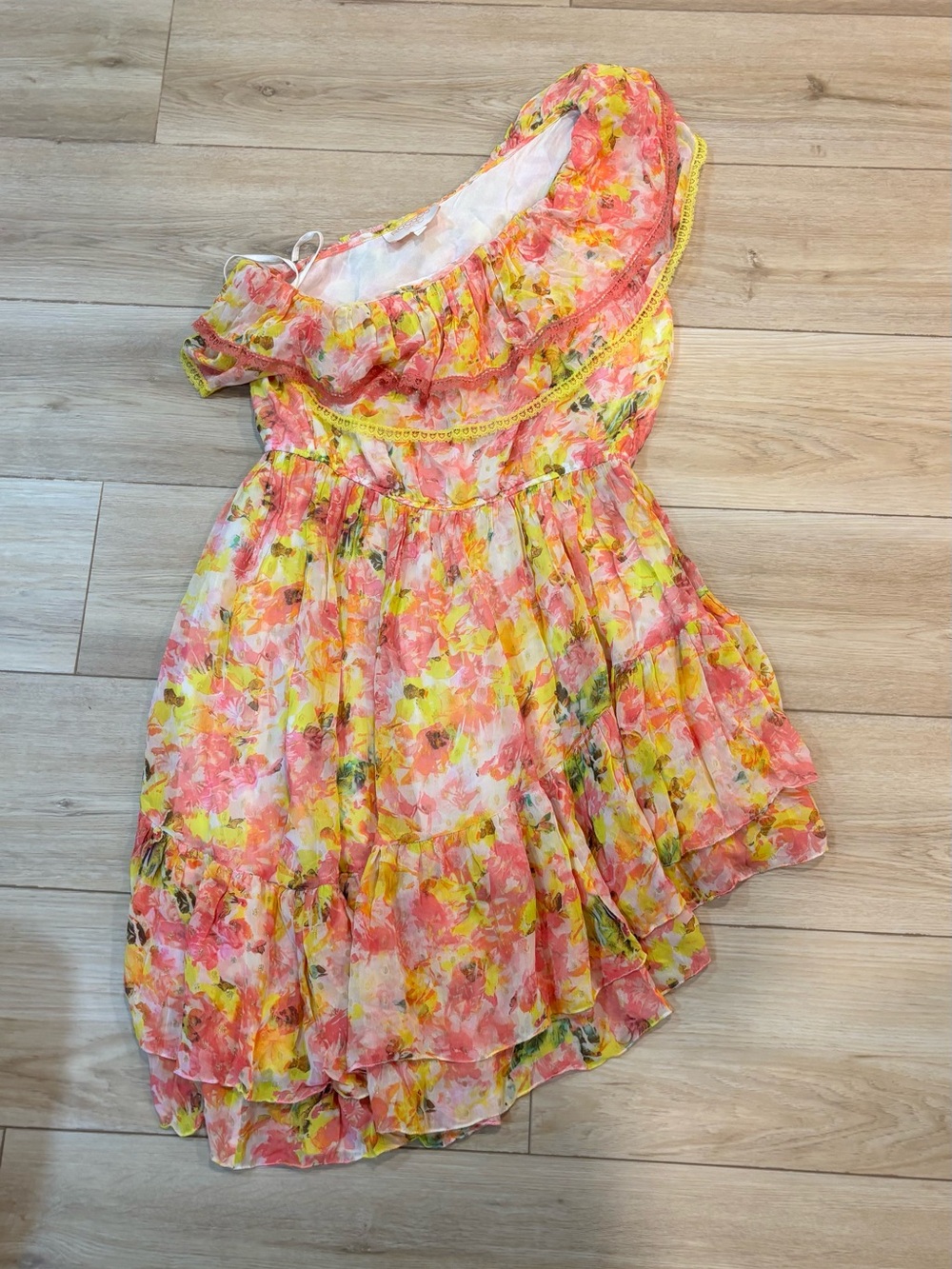 ROCOCO SAND Nesh Floral Mini One Shoulder Dress Resortwear Size Medium M